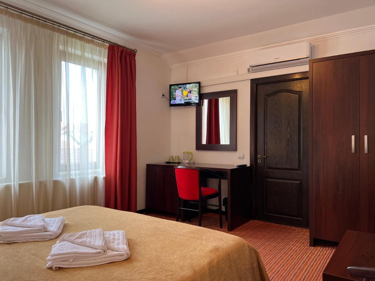 Casa Manu Hotel Sibiu Exterior photo